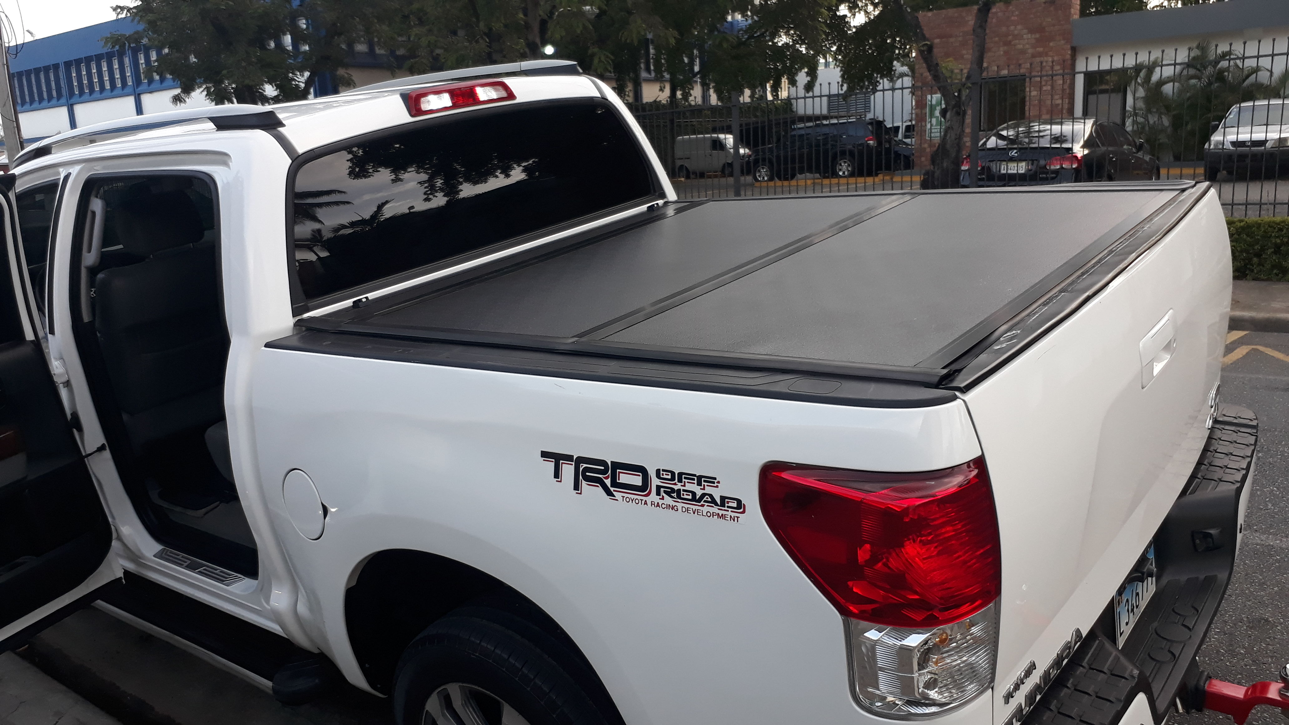 Plaza Libre - Toyota Tundra 2010