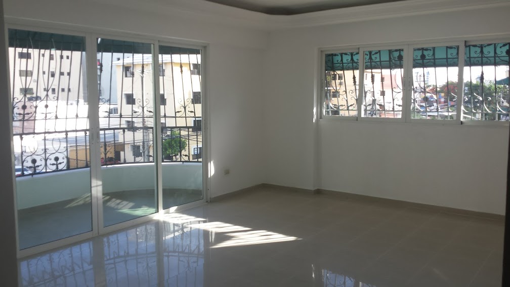 Plaza Libre Apartamento en venta en Evaristo Morales