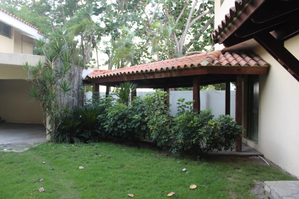 Plaza Libre Casa en Venta en JUAN DOLIO