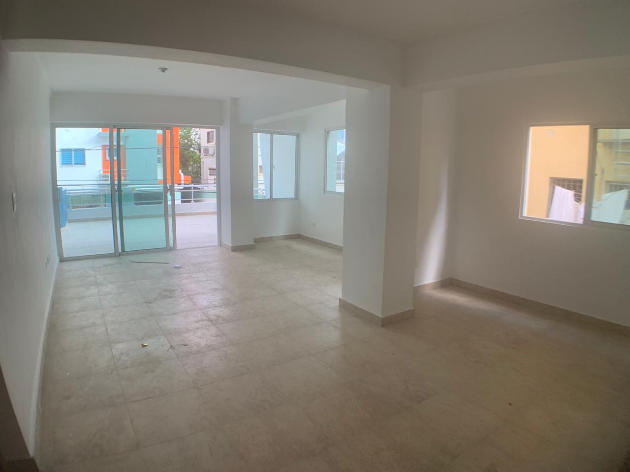 Plaza Libre Apartamento en venta en Evaristo Morales