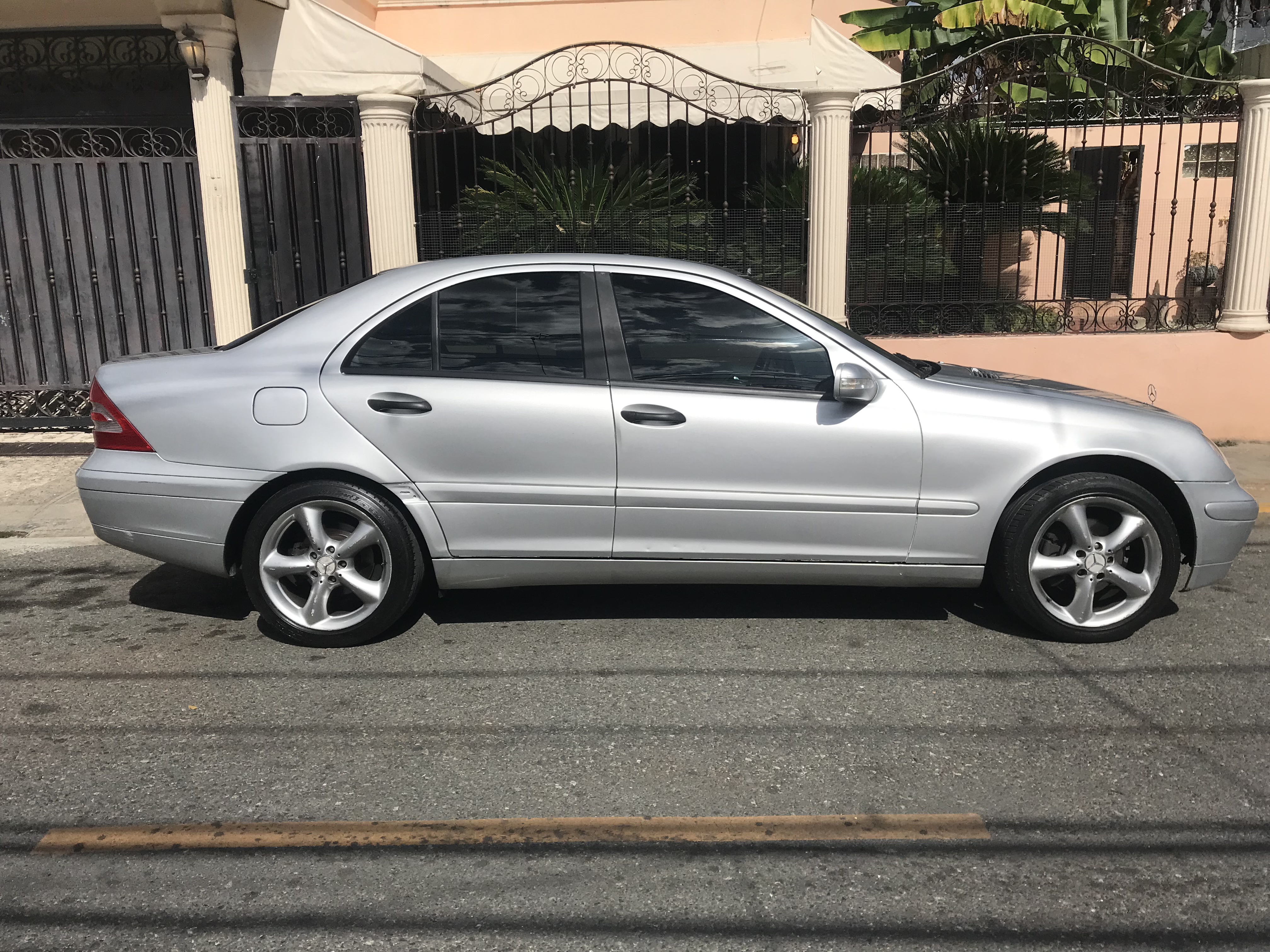 Plaza Libre Mercedes Benz C200 Kompressor 2001