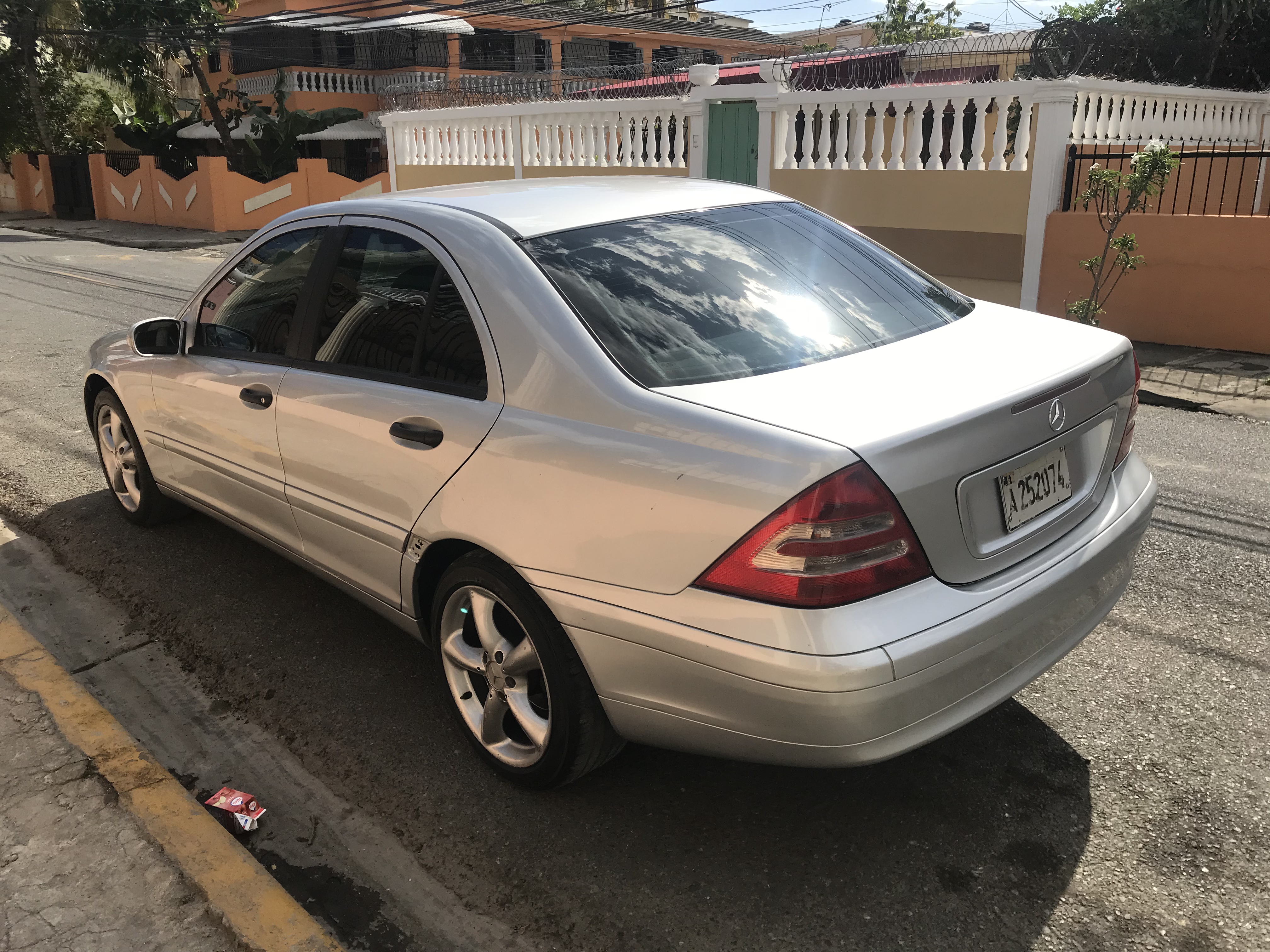 Plaza Libre Mercedes Benz C200 Kompressor 2001